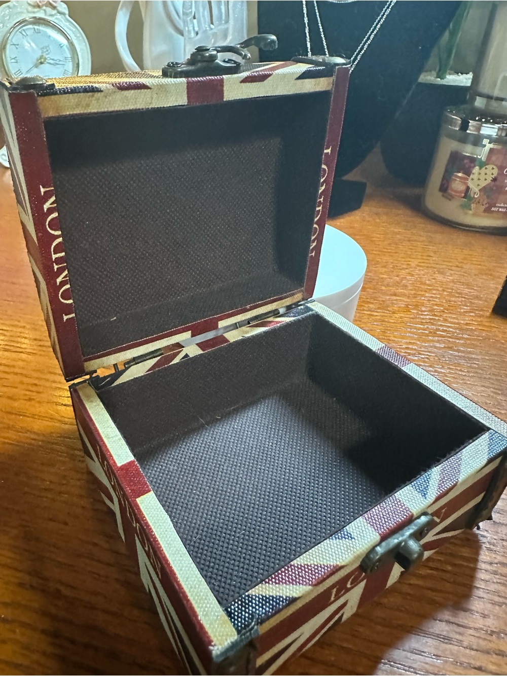 Union Jack London Trinket Box - Vintage  GUC - Picture 6 of 9